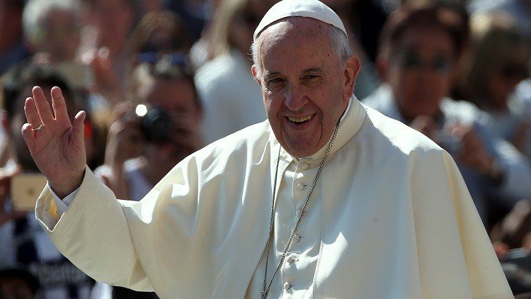البابا فرنسيس سيزور نصب ضحايا الإبادة بأرمينيا