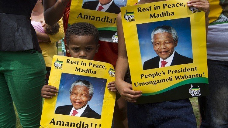 جاسوس أمريكي يعترف بتورطه في اعتقال مانديلا!