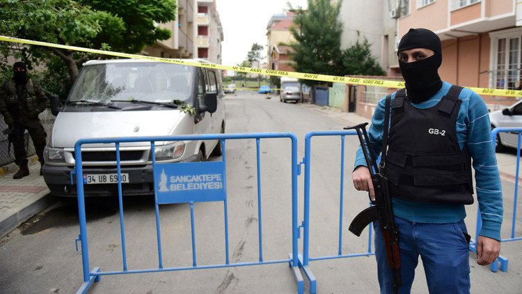 إصابة 4 أشخاص بتفجير عبوة في اسطنبول