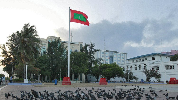 المالديف تقطع علاقاتها الدبلوماسية بإيران