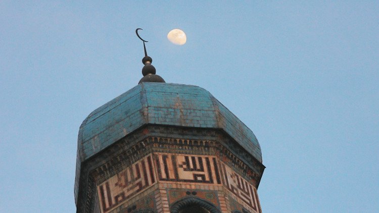 القبض على 5 أئمة في طاجيكستان دعوا للتطرف والحرب في سوريا