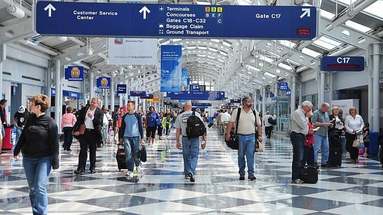 ما هي شركات الطيران المدرجة في اللائحة السوداء؟