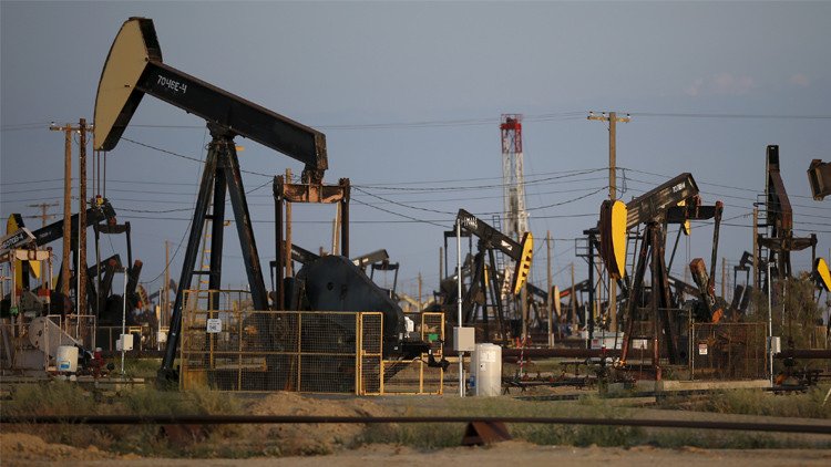 قطاع النفط يتجه صوب 