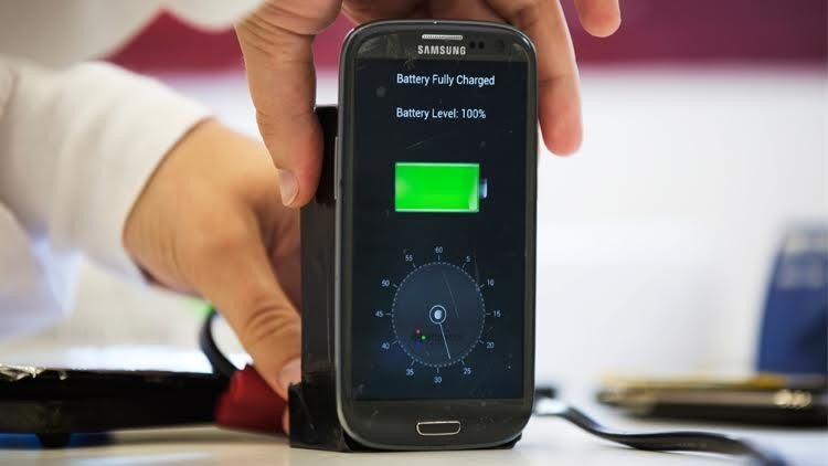 اكتشاف جديد لإطالة عمر بطارية هاتفك 5 مرات أكثر 
