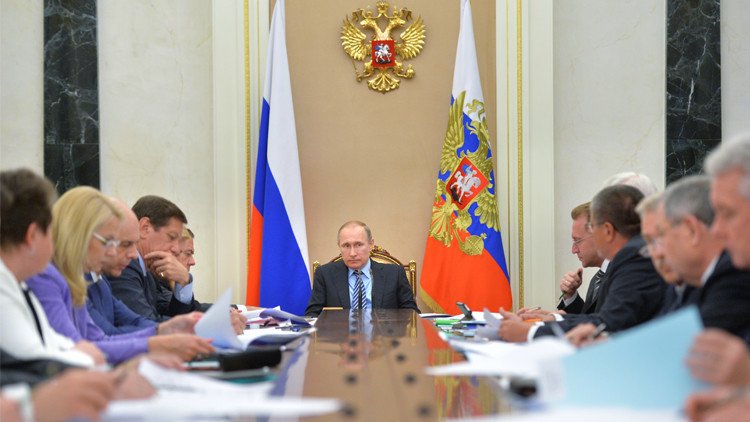 بوتين: يجب البحث عن مصادر جديدة لنمو الاقتصاد