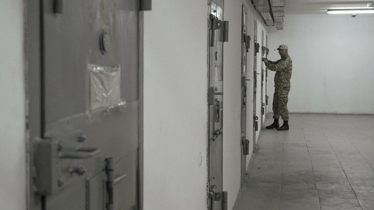 موسكو تدعو كييف إلى سحب سجنائها من القرم