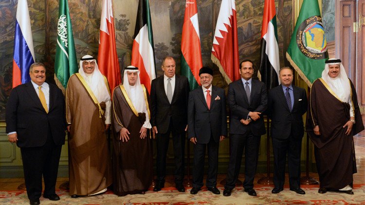 لافروف يؤكد ضرورة التعاون مع الخليج في مجال الطاقة