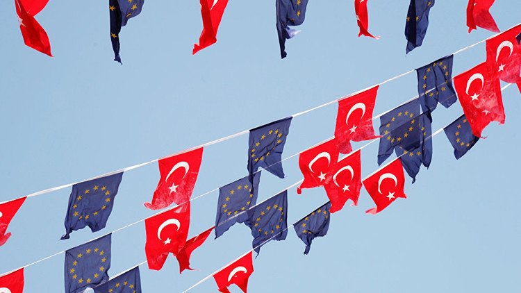 الأوروبيون يتهمون أردوغان بإقامة دولة شمولية