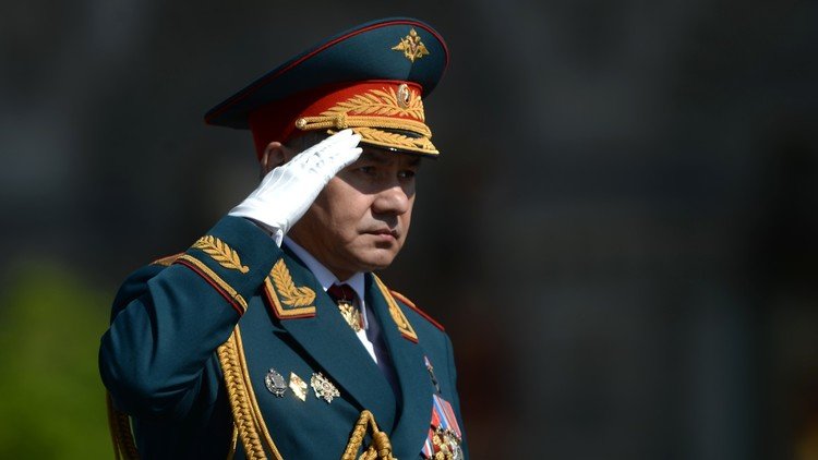 سر أناقة الجنرال الروسي!