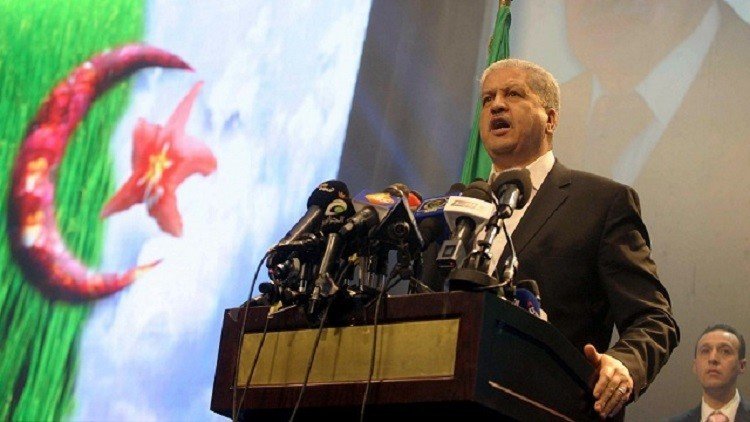 الجزائر تفتتح مصنعا للمروحيات!