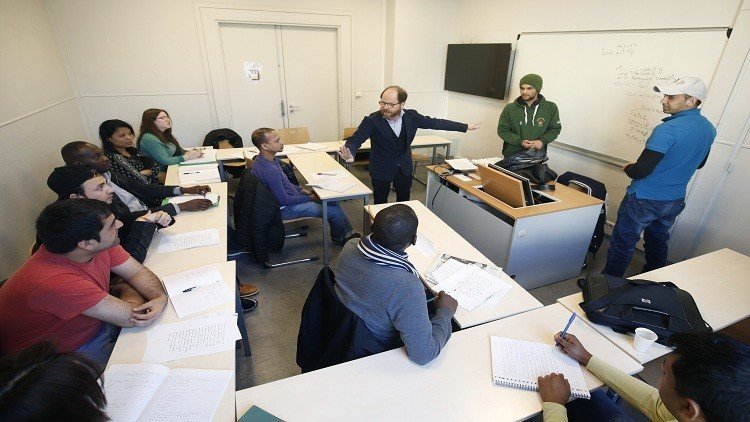  اللغة العربية رسميا في المدارس الفرنسية