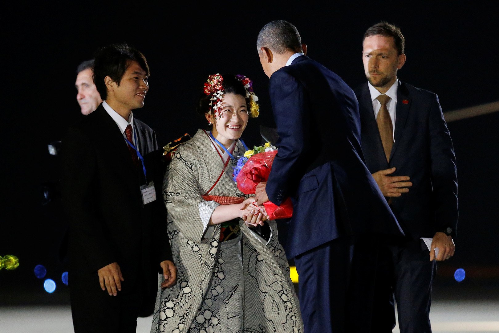 الرئيس الأمريكي باراك أوباما يصل المطار الدولي بمدينة توكونامي، يوم 25 مايو/أيار