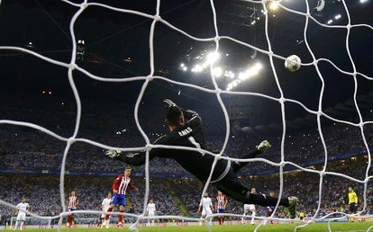 أنطونيو غريزمان يضيع ركلة جزاء لأتلتيكو مدريد