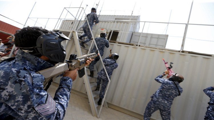 البحرين تقبض على 8 محكومين حاولوا الفرار إلى إيران