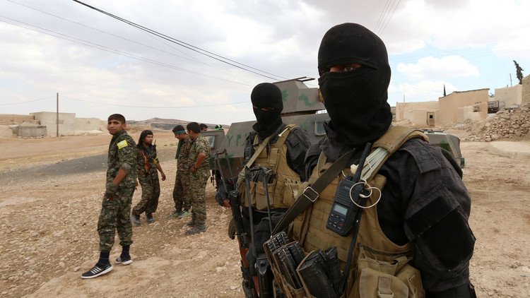 قوات "المجلس العسكري لمنبج" و"سوريا الديمقراطية" على مسافة كيلومترين من المدينة