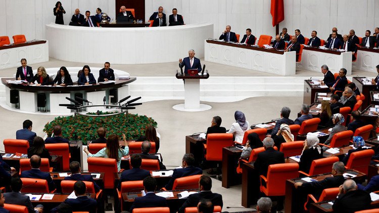 أردوغان يحيل النواب الأتراك إلى القضاء