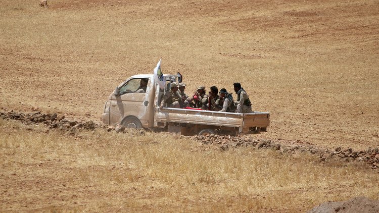 قوات سوريا الديمقراطية تحاصر منبج بالكامل 