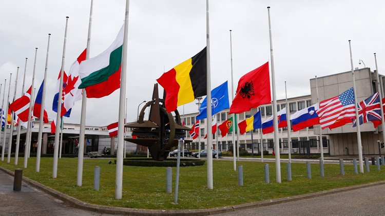 مسؤولو الناتو يصدقون بجدية أن روسيا تعتزم غزو دول البلطيق 