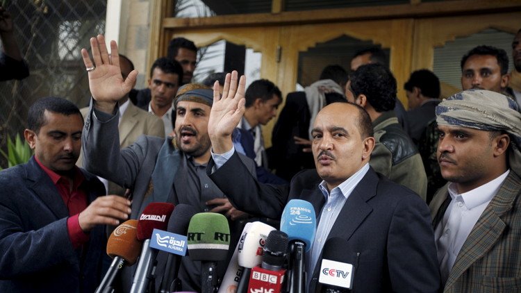 وفد الحوثيين يصر على شرط حكومة الوفاق
