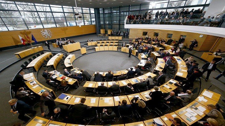 توقع برفض ضم دول المغرب العربي "للأوطان الآمنة"