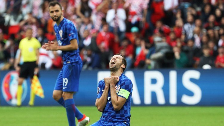 قائد كرواتيا يغادر "يورو 2016" بسبب وفاة والده!