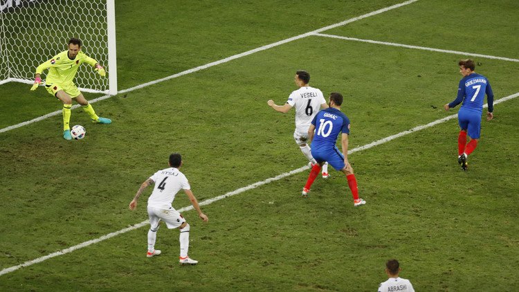 غريزمان يقود فرنسا لدور 16 في يورو 2016 (فيديو)