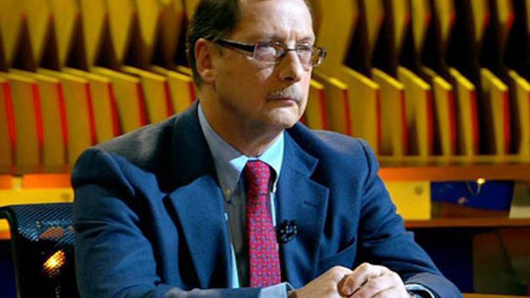 أكاديمي روسي: على أمريكا تعزيز الدرع الصاروخية عند سواحلها لا في أوروبا