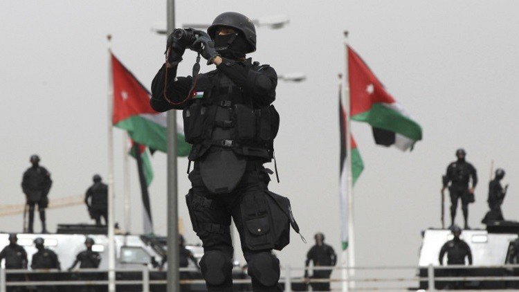 الأردن يعلن مناطقه الحدودية مع سوريا والعراق عسكرية مغلقة