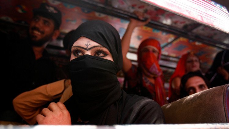 فتوى في باكستان تجيز الزواج بالمتحولين جنسيا