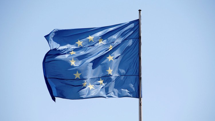 باريس تنفي نيتها إقامة "دولة سوبر" في أوروبا