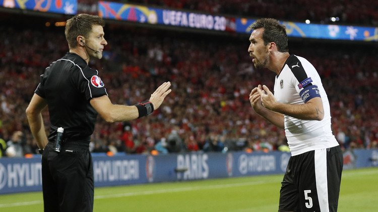 قائد النمسا يعتزل دوليا