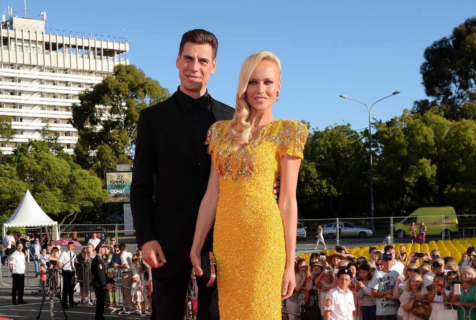 الممثل الروسي ديميتري ديوجيف مع زوجته تاتيانا