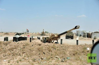 مدافع القوات العراقية قرب الفلوجة