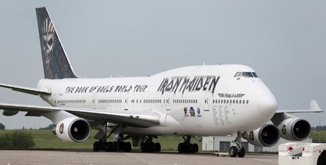 طائرة جامبو البريطانية، بوينغ 747-400، وهي رابضة في شونفيلد للمشاركة في معرض برلين الجوي،31 مايو 2016.