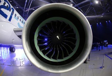 مراسم تقديم طائرة الركاب من طراز MS-21 في مصنع الطائرات التابع لشركة "إيركوت"