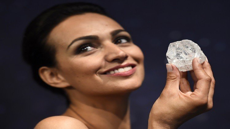 اكتشاف أضخم ألماسة في العالم ضاربة في القدم
