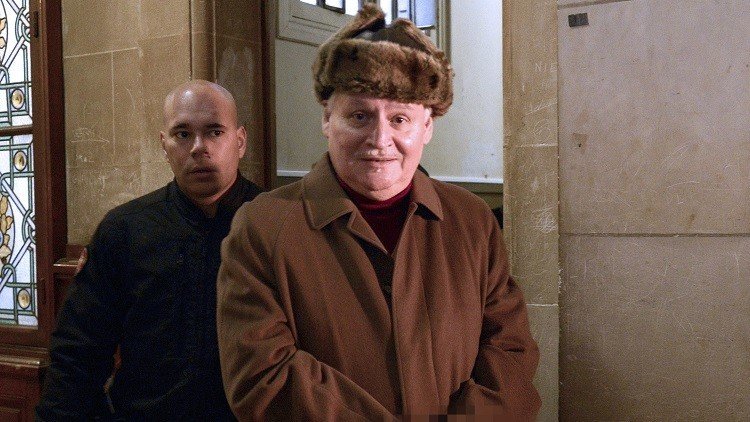 لماذا سلمت السودان كارلوس إلى فرنسا؟