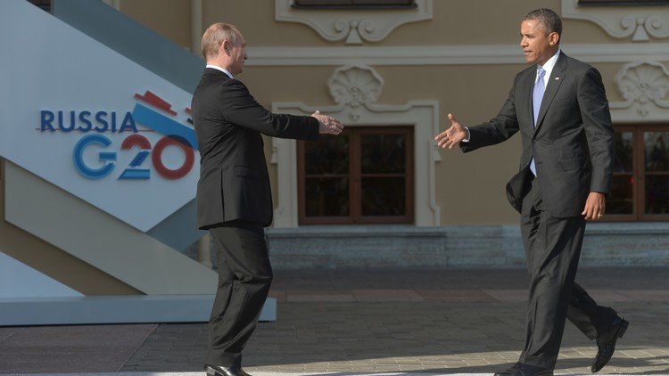 بوتين يهنئ أوباما والأمريكيين بعيد الاستقلال