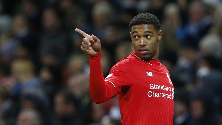 ليفربول يوافق على انتقال إيبي إلى بورنموث