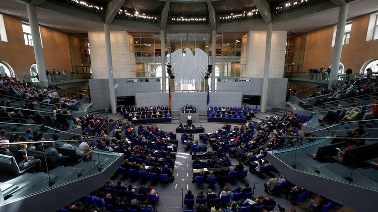 ميركل تحرك الجيش الألماني إلى حدود عام 1941