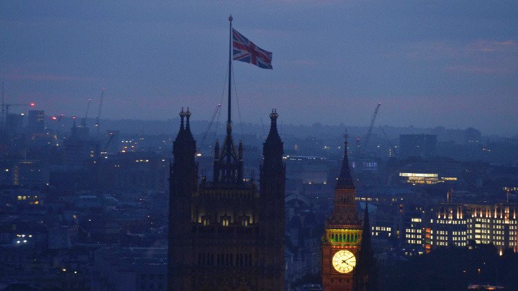 لندن: قواعد إقامة الأجانب لن تتغير بعد 