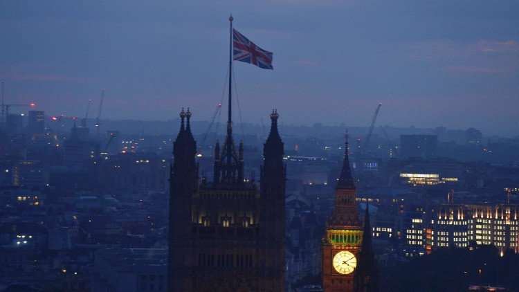 لندن: قواعد إقامة الأجانب لن تتغير بعد