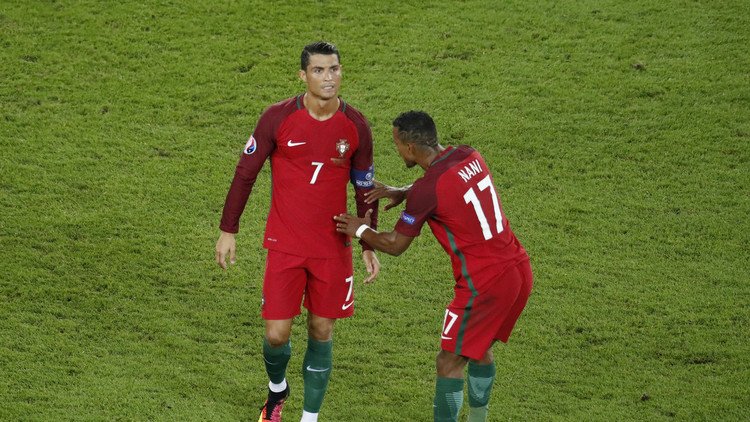 نهاية حرب النجوم بين رونالدو وناني!