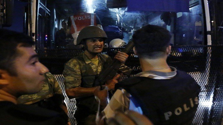 أنقرة تعلن اعتقال جميع منظمي الانقلاب الفاشل