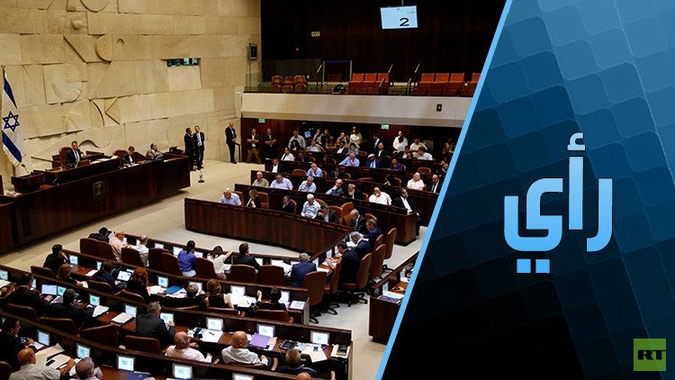 قوانين عنصرية مقابل شعبية رخيصة