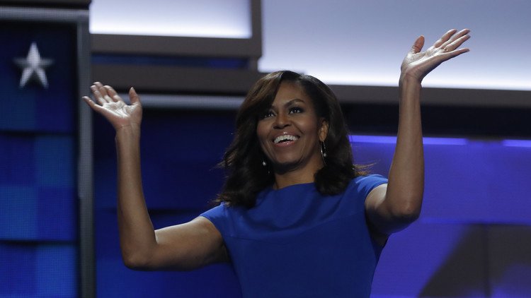 أوباما: بلدنا مبارك بسيدته الأولى ميشيل