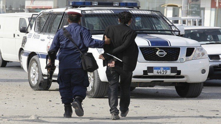 البحرين.. محاكمة العشرات بتهمة تشكيل 