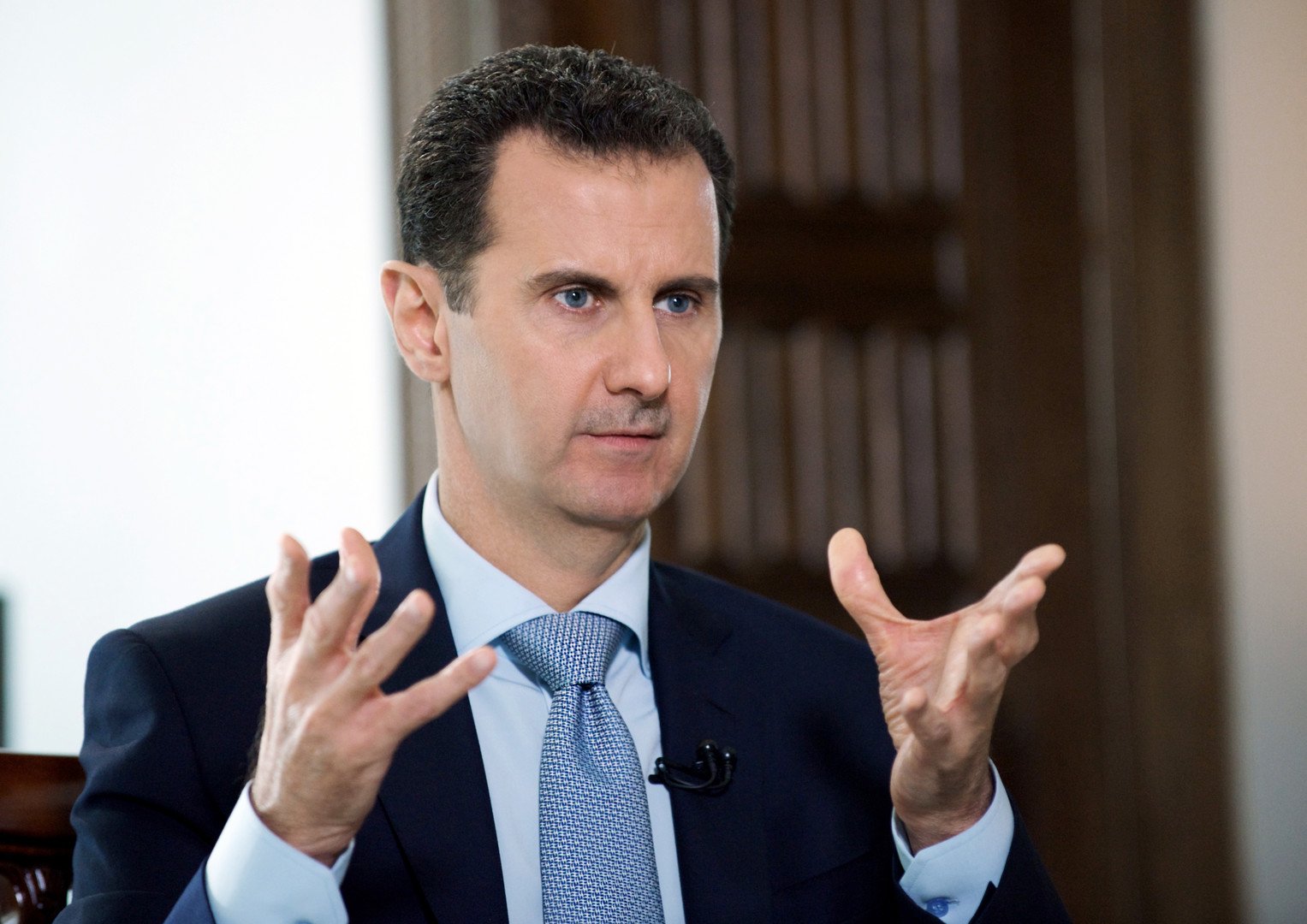 فرنسا تريد الأسد رئيسا لسوريا لمحاربة 