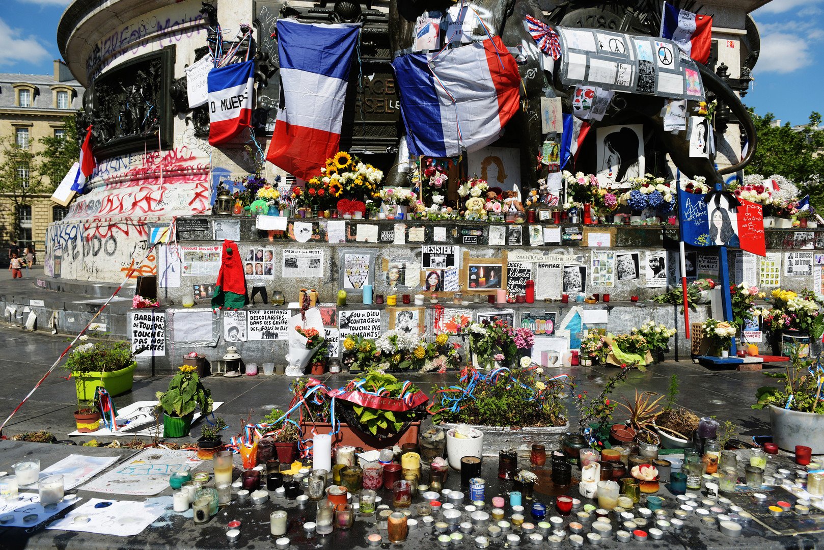الإسلامويون لم يستنفدوا الحد الأقصى من العمليات الإرهابية في فرنسا 