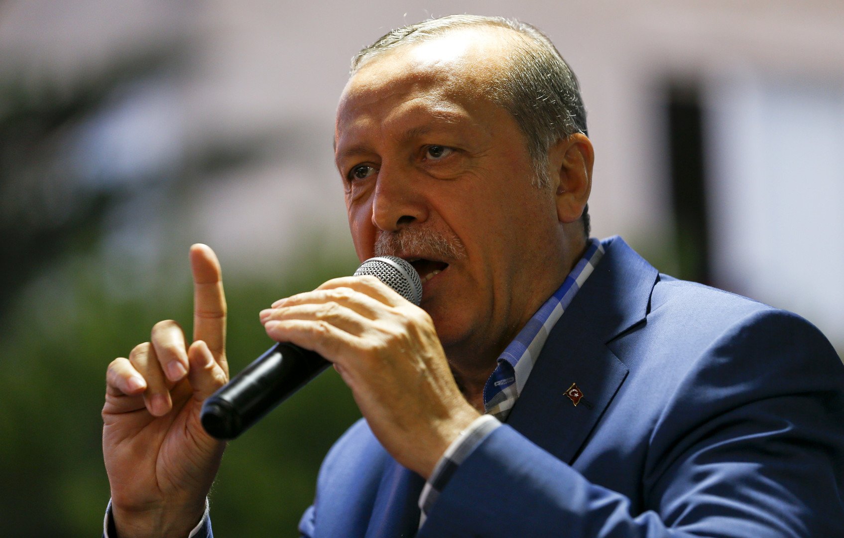 مقولة المؤامرة: الانقلاب العسكري في تركيا يشبه تمثيلية مدبرة